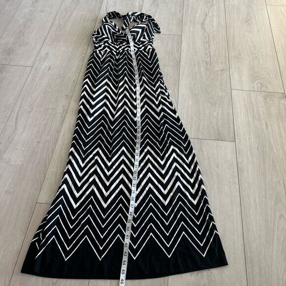Soma Womens Black White Halter Dress Maxi Full Length Stretch size xs - Picture 2 of 6